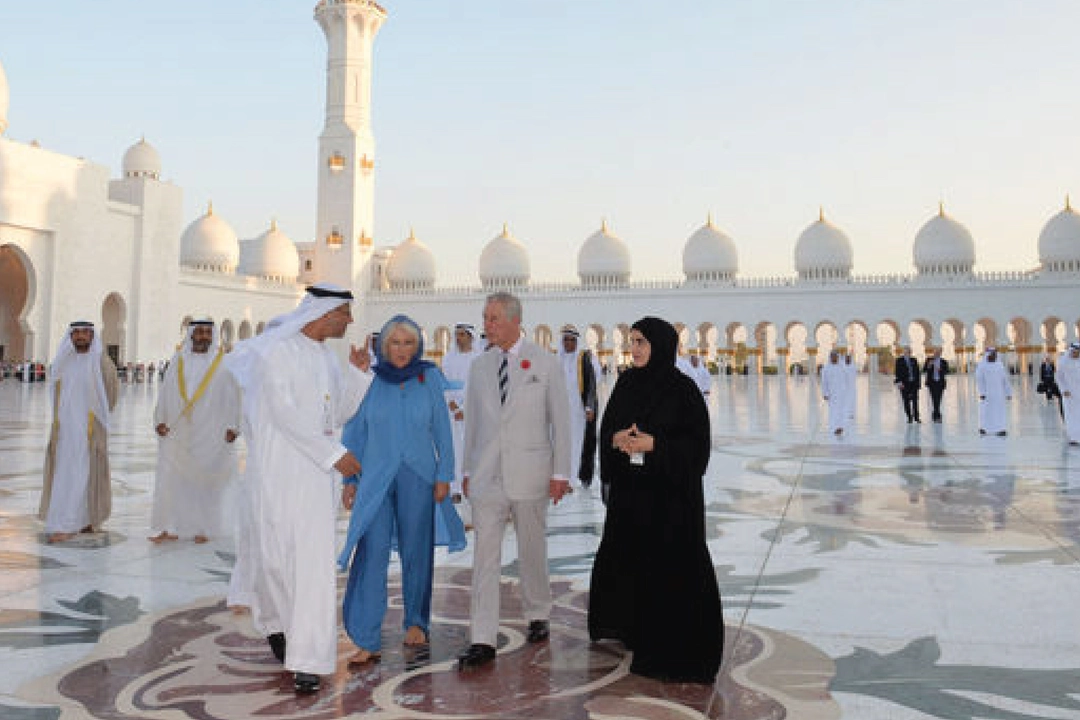 A Tourist's Guide to Navigating the Dazzling Nightlife in Abu Dhabi