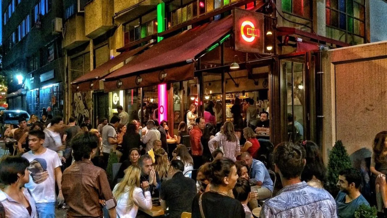A World of Fun Awaits: Nightlife in Istanbul for Every Taste and Budget